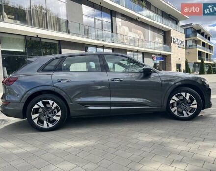 Серый Ауди E-Tron, объемом двигателя 0 л и пробегом 35 тыс. км за 45000 $, фото 6 на Automoto.ua