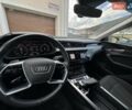 Серый Ауди E-Tron, объемом двигателя 0 л и пробегом 22 тыс. км за 39900 $, фото 6 на Automoto.ua
