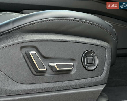 Серый Ауди E-Tron, объемом двигателя 0 л и пробегом 43 тыс. км за 47488 $, фото 49 на Automoto.ua