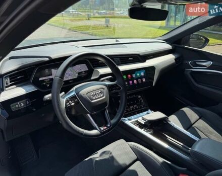 Сірий Ауді E-Tron, об'ємом двигуна 0 л та пробігом 44 тис. км за 60500 $, фото 29 на Automoto.ua