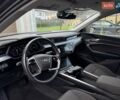 Серый Ауди E-Tron, объемом двигателя 0 л и пробегом 22 тыс. км за 39900 $, фото 12 на Automoto.ua