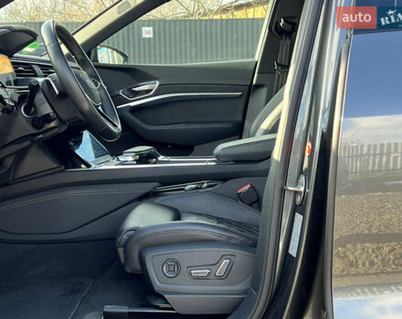 Серый Ауди E-Tron, объемом двигателя 0 л и пробегом 43 тыс. км за 47488 $, фото 25 на Automoto.ua