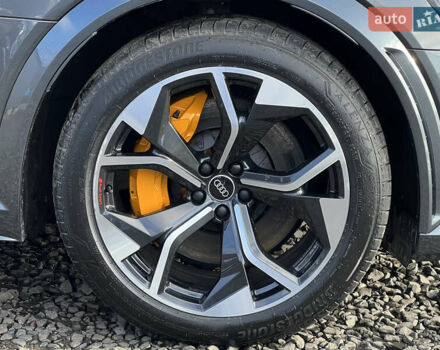 Серый Ауди E-Tron, объемом двигателя 0 л и пробегом 43 тыс. км за 47488 $, фото 18 на Automoto.ua