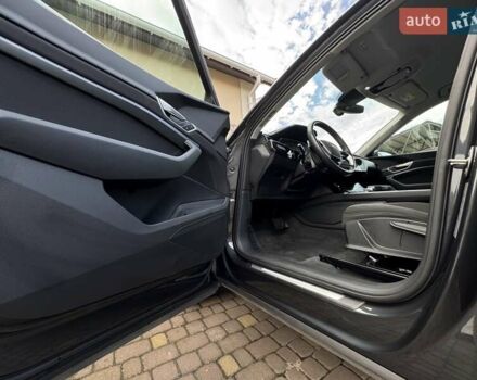 Серый Ауди E-Tron, объемом двигателя 0 л и пробегом 22 тыс. км за 39900 $, фото 14 на Automoto.ua