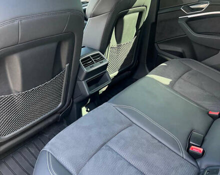 Серый Ауди E-Tron, объемом двигателя 0 л и пробегом 8 тыс. км за 68000 $, фото 25 на Automoto.ua