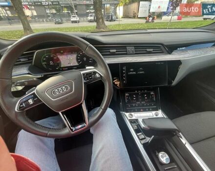 Серый Ауди E-Tron, объемом двигателя 0 л и пробегом 35 тыс. км за 45000 $, фото 17 на Automoto.ua