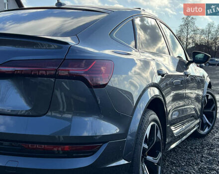 Серый Ауди E-Tron, объемом двигателя 0 л и пробегом 43 тыс. км за 47488 $, фото 12 на Automoto.ua
