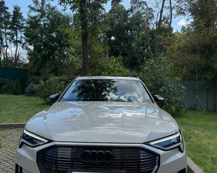 Сірий Ауді E-Tron, об'ємом двигуна 0 л та пробігом 90 тис. км за 42500 $, фото 1 на Automoto.ua