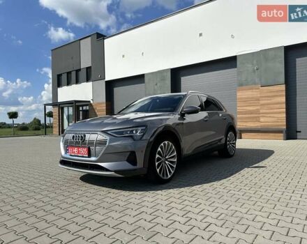 Серый Ауди E-Tron, объемом двигателя 0 л и пробегом 107 тыс. км за 25000 $, фото 1 на Automoto.ua