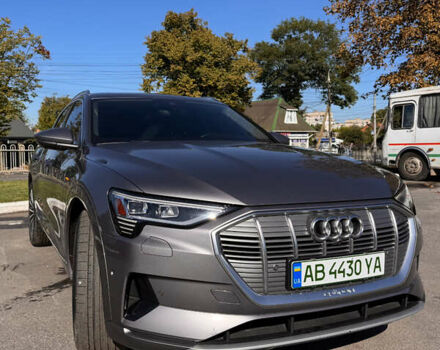 Сірий Ауді E-Tron, об'ємом двигуна 0 л та пробігом 93 тис. км за 33000 $, фото 1 на Automoto.ua