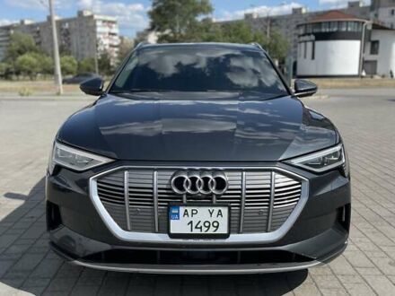 Ауді E-Tron 2019 у Запоріжжя на Automoto.ua Сірий Ауді E-Tron, об'ємом двигуна 0 л та пробігом 142 тис. км за 27500 $, фото 1 на Automoto.ua