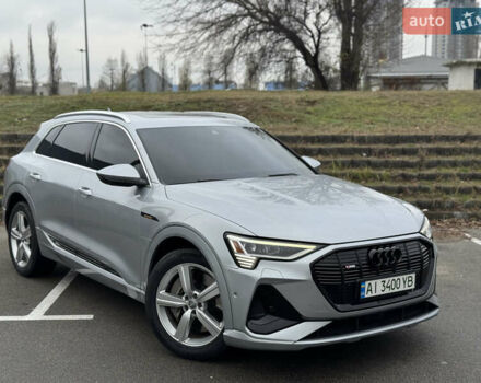 Сірий Ауді E-Tron, об'ємом двигуна 0 л та пробігом 69 тис. км за 32500 $, фото 1 на Automoto.ua