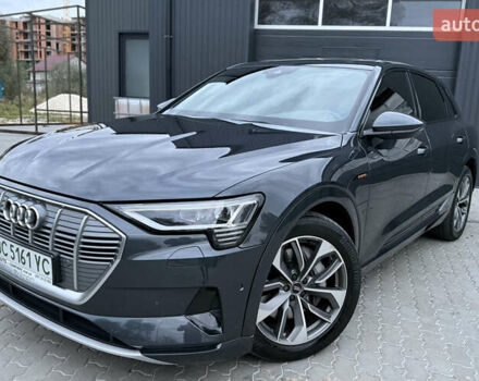 Сірий Ауді E-Tron, об'ємом двигуна 0 л та пробігом 190 тис. км за 26900 $, фото 1 на Automoto.ua