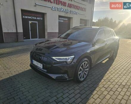 Ауди E-Tron 2019 в Львове на Automoto.ua Серый Ауди E-Tron, объемом двигателя 0 л и пробегом 128 тыс. км за 24900 $, фото 1 на Automoto.ua