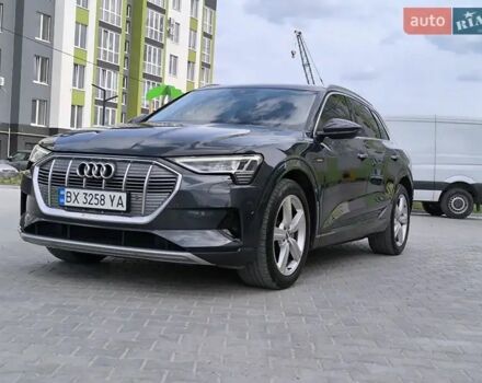 Серый Ауди E-Tron, объемом двигателя 0 л и пробегом 157 тыс. км за 21500 $, фото 1 на Automoto.ua