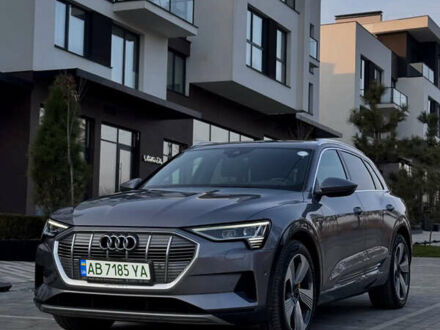 Сірий Ауді E-Tron, об'ємом двигуна 0 л та пробігом 75 тис. км за 31900 $, фото 1 на Automoto.ua