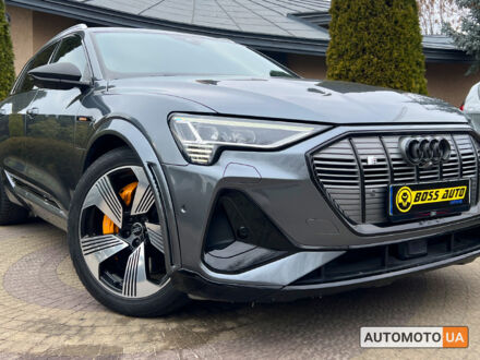 Ауди E-Tron 2019 в Львове на Automoto.ua Серый Ауди E-Tron, объемом двигателя 95 л и пробегом 65 тыс. км за 33200 $, фото 1 на Automoto.ua