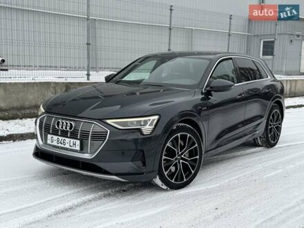 Ауди E-Tron 2019 в Днепре (Днепропетровске) на Automoto.ua Серый Ауди E-Tron, объемом двигателя 0 л и пробегом 118 тыс. км за 26900 $, фото 1 на Automoto.ua