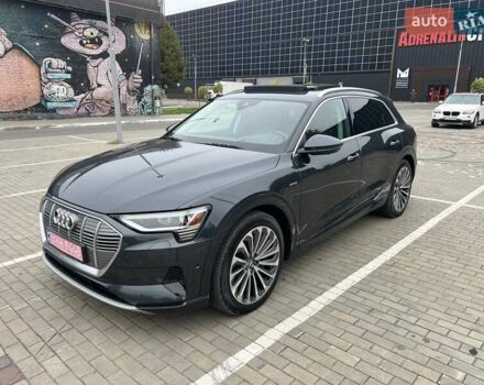 Серый Ауди E-Tron, объемом двигателя 0 л и пробегом 59 тыс. км за 28000 $, фото 1 на Automoto.ua