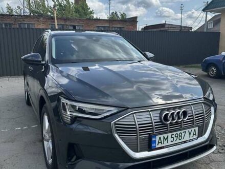 Сірий Ауді E-Tron, об'ємом двигуна 0 л та пробігом 127 тис. км за 21500 $, фото 1 на Automoto.ua