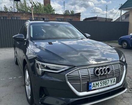 Сірий Ауді E-Tron, об'ємом двигуна 0 л та пробігом 127 тис. км за 21500 $, фото 1 на Automoto.ua