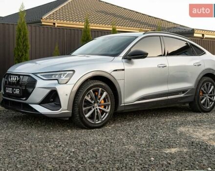 Сірий Ауді E-Tron, об'ємом двигуна 0 л та пробігом 112 тис. км за 34300 $, фото 1 на Automoto.ua