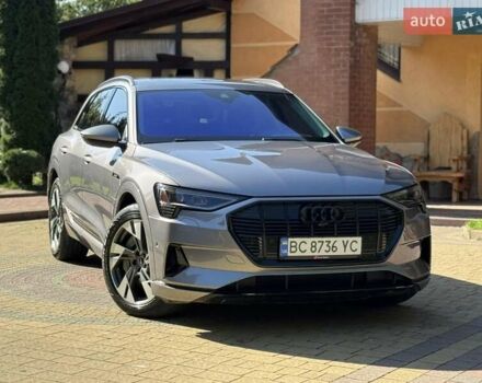 Сірий Ауді E-Tron, об'ємом двигуна 0 л та пробігом 100 тис. км за 26500 $, фото 1 на Automoto.ua