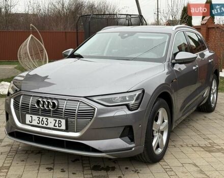 Сірий Ауді E-Tron, об'ємом двигуна 0 л та пробігом 110 тис. км за 28999 $, фото 1 на Automoto.ua