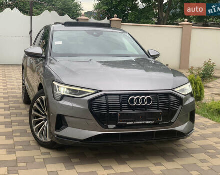 Сірий Ауді E-Tron, об'ємом двигуна 0 л та пробігом 178 тис. км за 25300 $, фото 1 на Automoto.ua