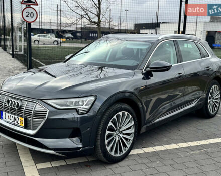 Серый Ауди E-Tron, объемом двигателя 0 л и пробегом 150 тыс. км за 25500 $, фото 1 на Automoto.ua