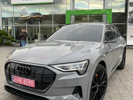 Ауди E-Tron 2020 в Луцке на Automoto.ua Серый Ауди E-Tron, объемом двигателя 0 л и пробегом 104 тыс. км за 33000 $, фото 1 на Automoto.ua