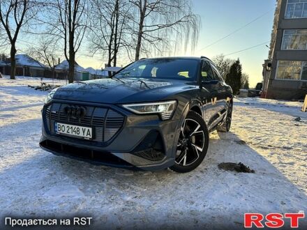 Сірий Ауді E-Tron, об'ємом двигуна 0 л та пробігом 14 тис. км за 59000 $, фото 1 на Automoto.ua