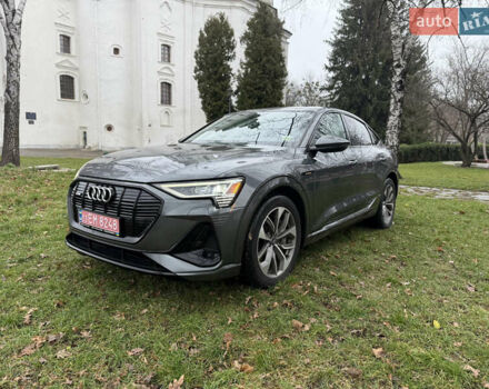 Сірий Ауді E-Tron, об'ємом двигуна 0 л та пробігом 53 тис. км за 34000 $, фото 1 на Automoto.ua