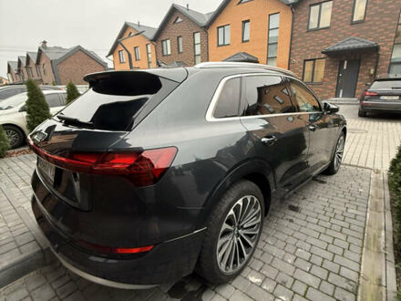 Серый Ауди E-Tron, объемом двигателя 0 л и пробегом 177 тыс. км за 27000 $, фото 1 на Automoto.ua