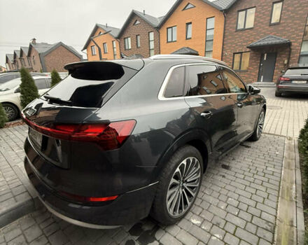 Серый Ауди E-Tron, объемом двигателя 0 л и пробегом 177 тыс. км за 27000 $, фото 1 на Automoto.ua