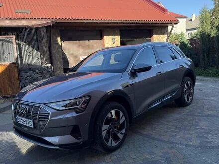Сірий Ауді E-Tron, об'ємом двигуна 0 л та пробігом 55 тис. км за 28000 $, фото 1 на Automoto.ua