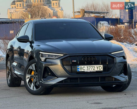Серый Ауди E-Tron, объемом двигателя 0 л и пробегом 145 тыс. км за 29990 $, фото 1 на Automoto.ua
