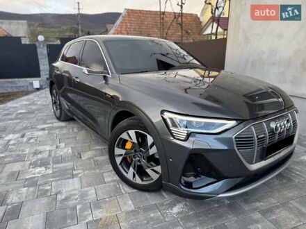 Ауди E-Tron 2020 в Ужгороде на Automoto.ua Серый Ауди E-Tron, объемом двигателя 0 л и пробегом 81 тыс. км за 38500 $, фото 1 на Automoto.ua