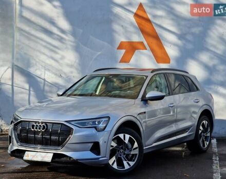 Серый Ауди E-Tron, объемом двигателя 0 л и пробегом 12 тыс. км за 31990 $, фото 1 на Automoto.ua