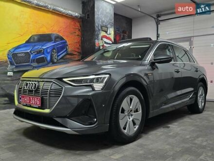 Серый Ауди E-Tron, объемом двигателя 0 л и пробегом 99 тыс. км за 31990 $, фото 1 на Automoto.ua