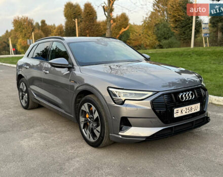 Сірий Ауді E-Tron, об'ємом двигуна 0 л та пробігом 180 тис. км за 21500 $, фото 1 на Automoto.ua
