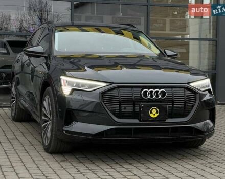 Сірий Ауді E-Tron, об'ємом двигуна 0 л та пробігом 96 тис. км за 29000 $, фото 1 на Automoto.ua
