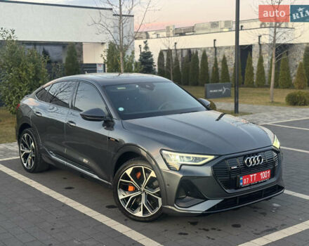 Серый Ауди E-Tron, объемом двигателя 0 л и пробегом 140 тыс. км за 37000 $, фото 1 на Automoto.ua