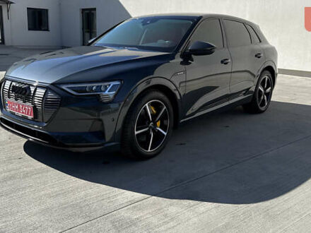 Сірий Ауді E-Tron, об'ємом двигуна 0 л та пробігом 84 тис. км за 33000 $, фото 1 на Automoto.ua