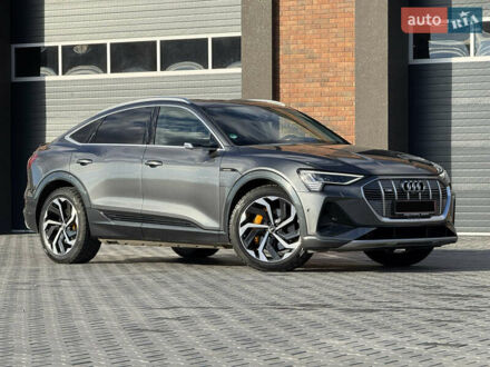 Сірий Ауді E-Tron, об'ємом двигуна 0 л та пробігом 53 тис. км за 40900 $, фото 1 на Automoto.ua