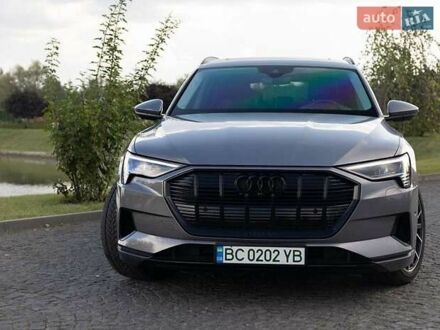Серый Ауди E-Tron, объемом двигателя 0 л и пробегом 59 тыс. км за 27500 $, фото 1 на Automoto.ua