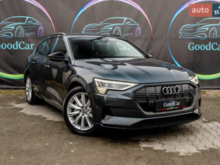 Сірий Ауді E-Tron, об'ємом двигуна 0 л та пробігом 154 тис. км за 25900 $, фото 1 на Automoto.ua