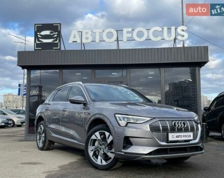 Серый Ауди E-Tron, объемом двигателя 0 л и пробегом 75 тыс. км за 37990 $, фото 1 на Automoto.ua