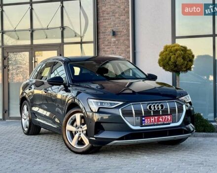 Серый Ауди E-Tron, объемом двигателя 0 л и пробегом 97 тыс. км за 21900 $, фото 1 на Automoto.ua