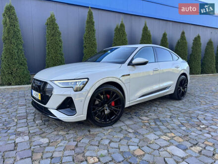 Серый Ауди E-Tron, объемом двигателя 0 л и пробегом 105 тыс. км за 34000 $, фото 1 на Automoto.ua